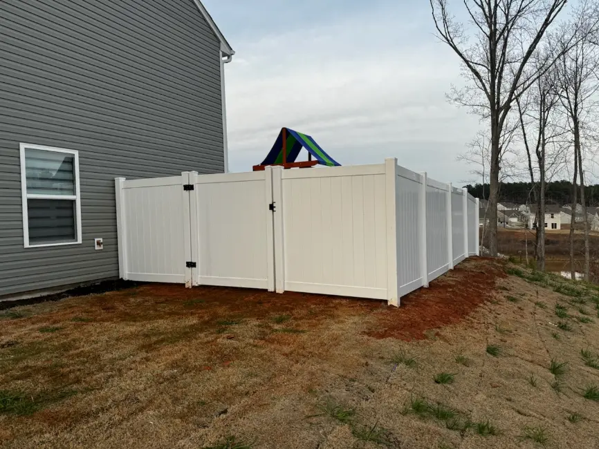 Vinyl fencing installation